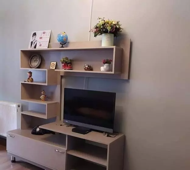 هتل Merlani S House