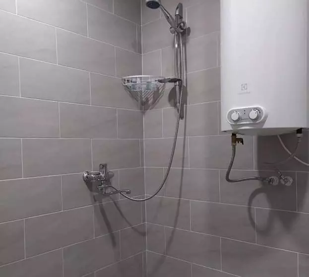 هتل Merlani S House