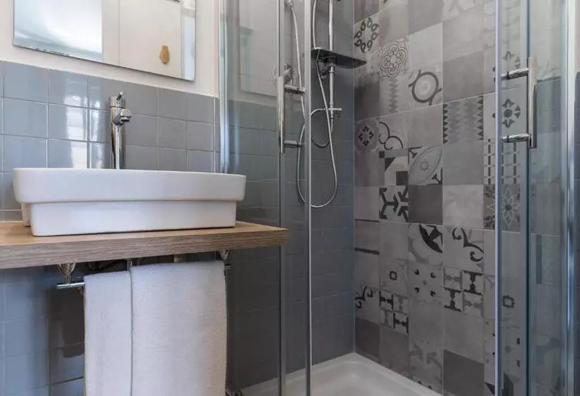 Majatalo La Figlia Del Capitano