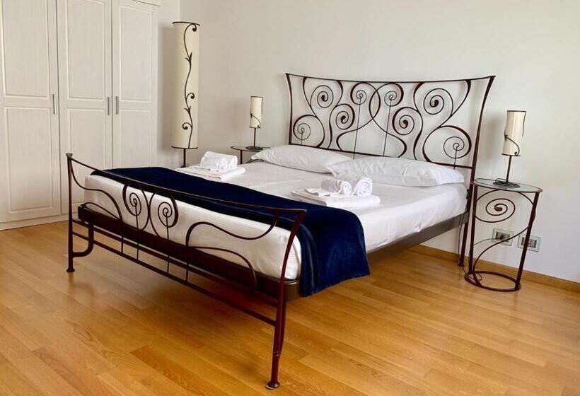 پانسیون Searooms Stanze A Mare