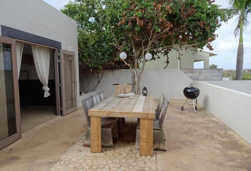 تختخواب و صبحانه Bona Bista Breeze