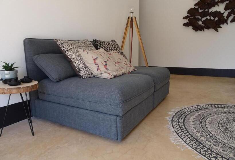 تختخواب و صبحانه Bona Bista Breeze