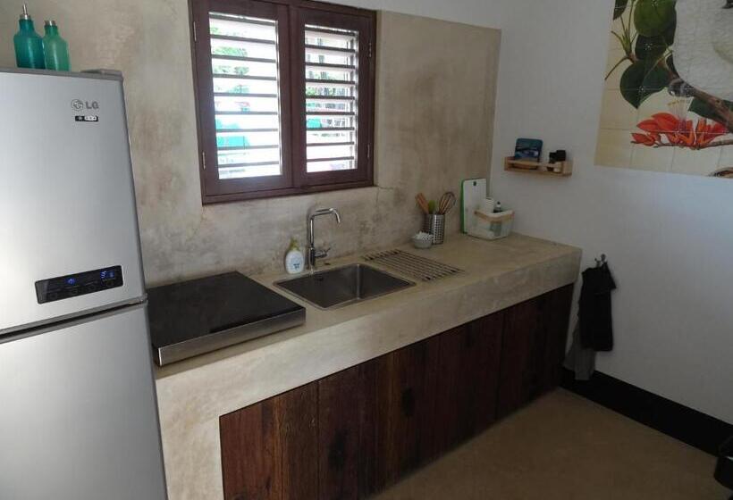 تختخواب و صبحانه Bona Bista Breeze