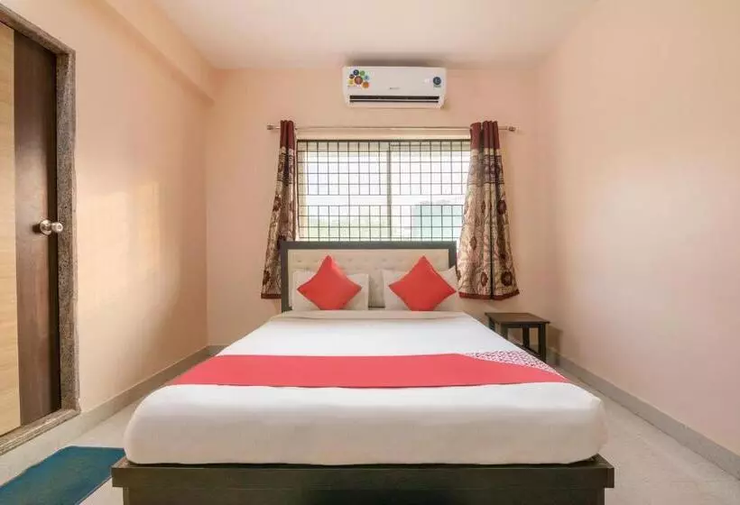 هتل Oyo Surya Residency
