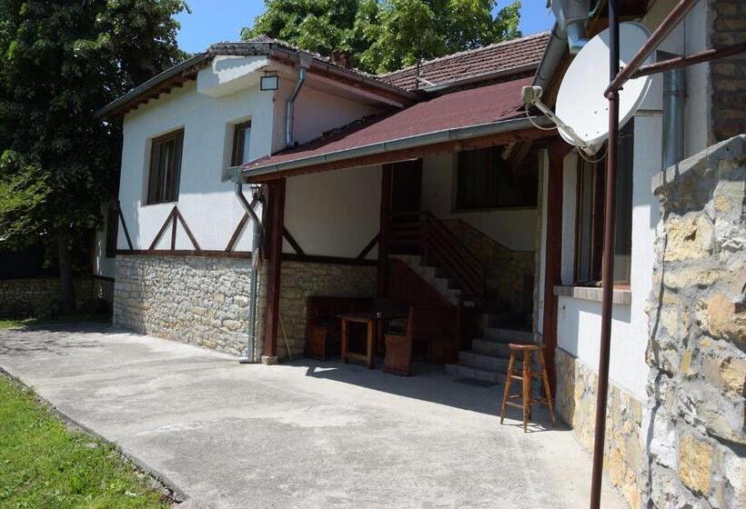 ペンション Guest House Lipite