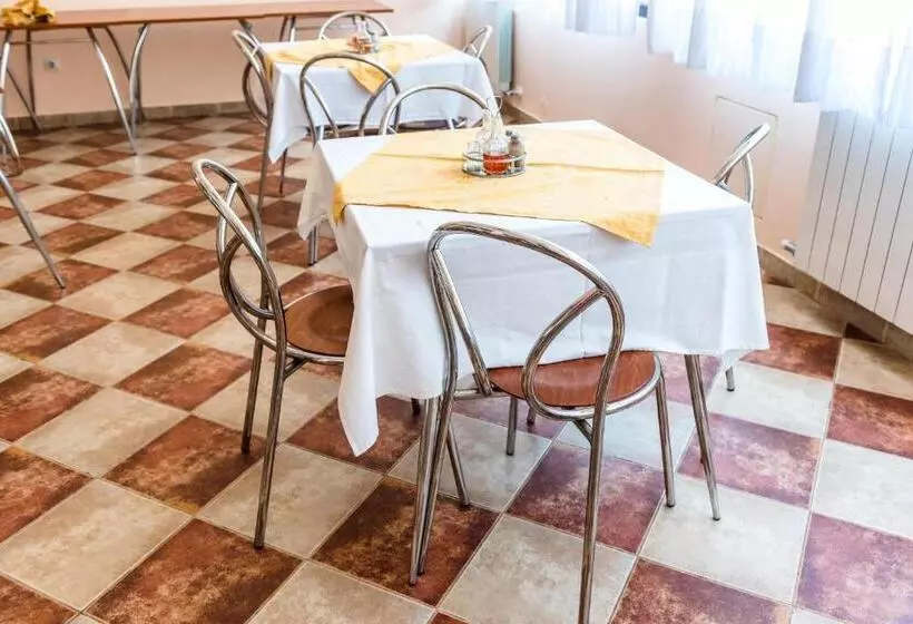 پانسیون Guesthouse Lovćen