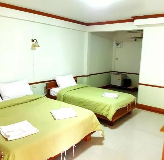 Rayong Phurua Resort