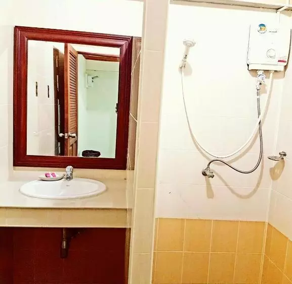 Rayong Phurua Resort