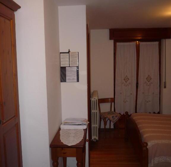 Hotel Albergo Ristorante Chez Isabel