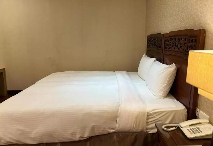 هتل 花蓮凱悅旅店 Kaiyue Inn