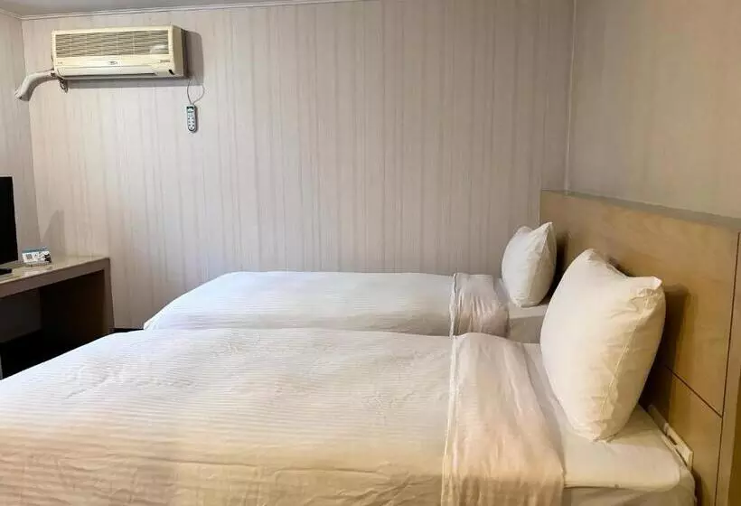 هتل 花蓮凱悅旅店 Kaiyue Inn