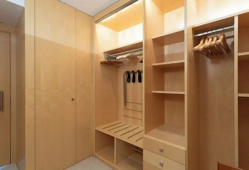 בית מלון כפרי Suites Del Mar Fenals Apartments