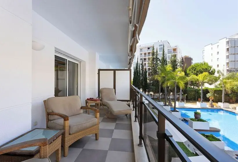 בית מלון כפרי Suites Del Mar Fenals Apartments