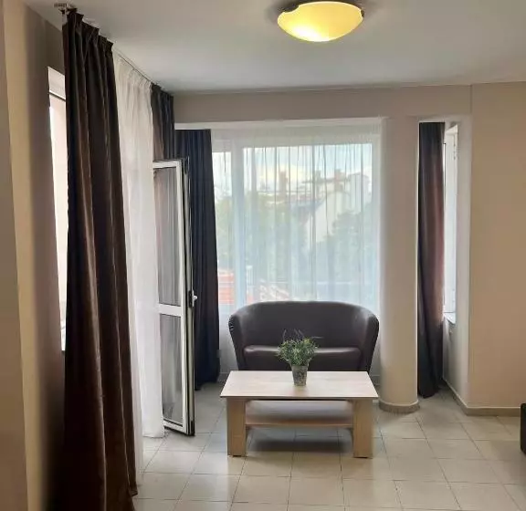 پانسیون Guest House Family