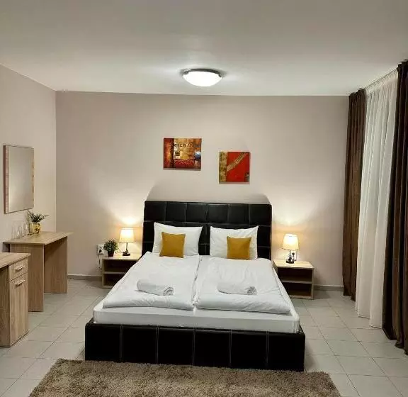 پانسیون Guest House Family