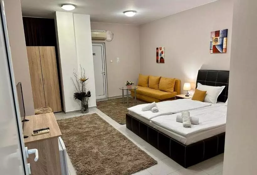 پانسیون Guest House Family