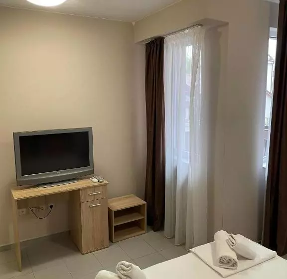 پانسیون Guest House Family