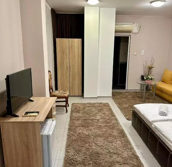 پانسیون Guest House Family