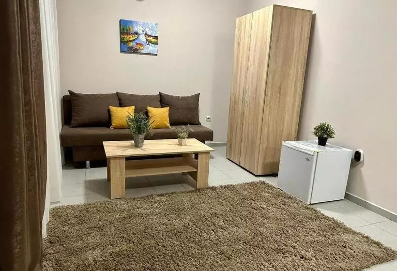 پانسیون Guest House Family