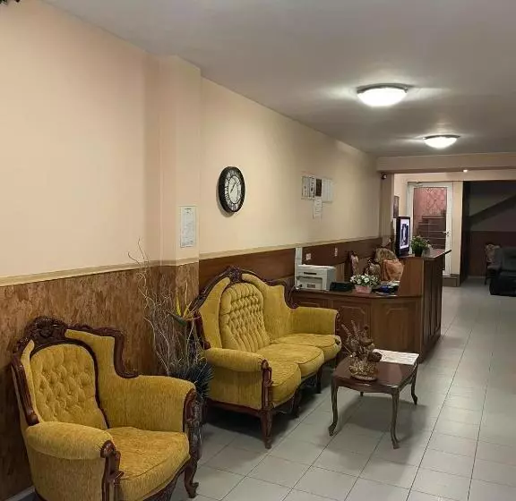 پانسیون Guest House Family