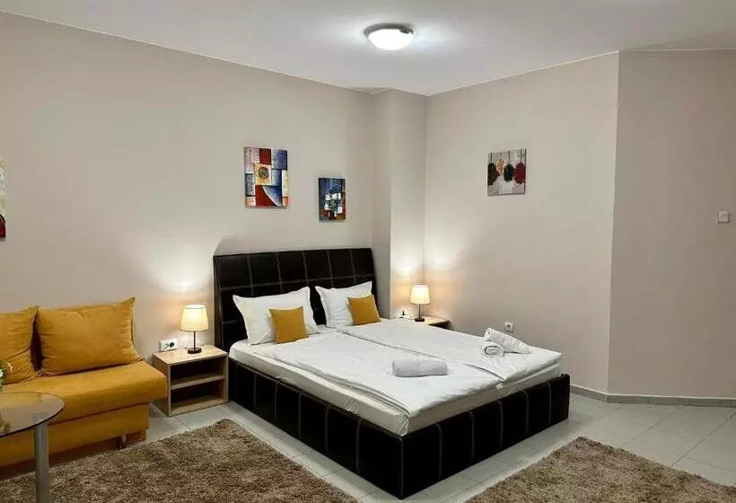 پانسیون Guest House Family