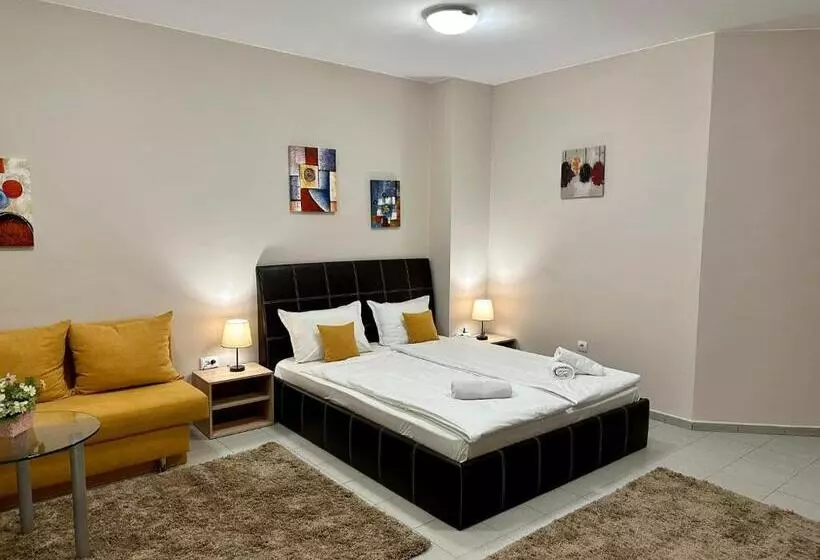 پانسیون Guest House Family