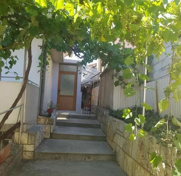 پانسیون Guest Rooms Radost