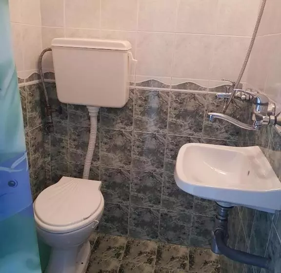 پانسیون Guest Rooms Radost