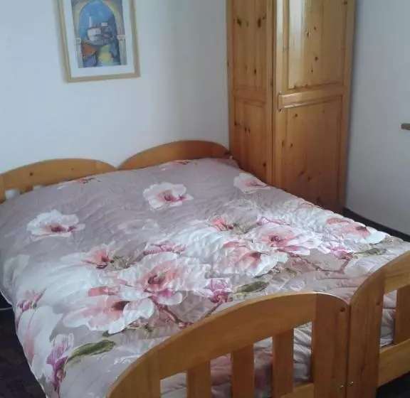پانسیون Guest Rooms Radost