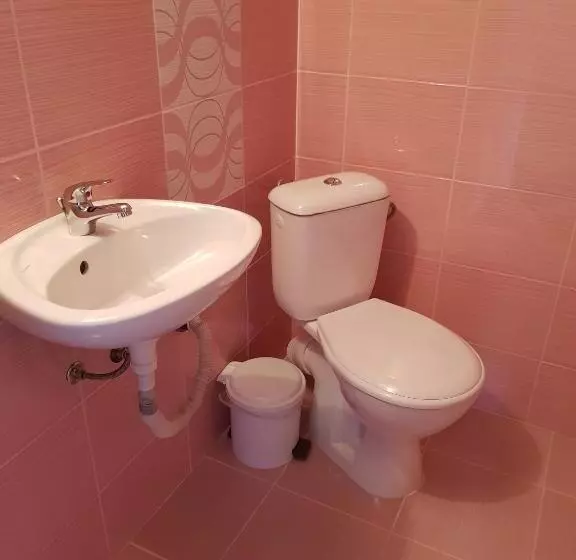 پانسیون Guest Rooms Radost