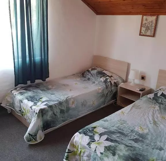 پانسیون Guest Rooms Radost