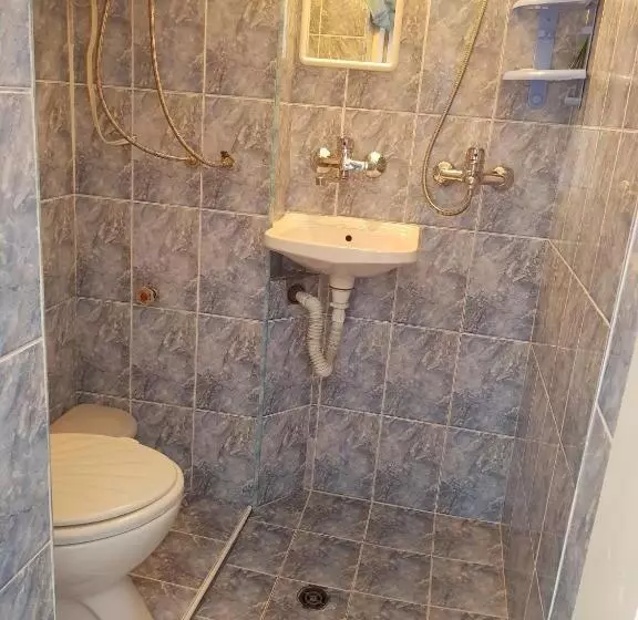 پانسیون Guest Rooms Radost