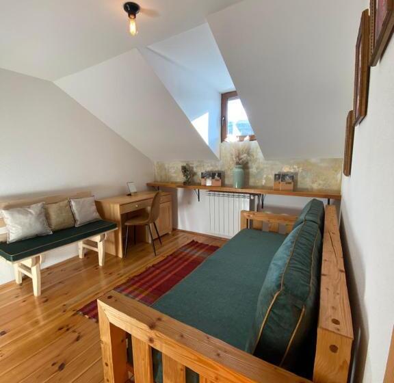 پانسیون Pubhouse & Rooms Pahulja