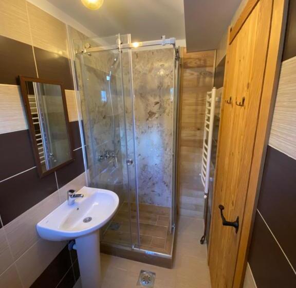 پانسیون Pubhouse & Rooms Pahulja