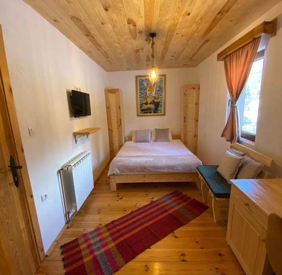 پانسیون Pubhouse & Rooms Pahulja