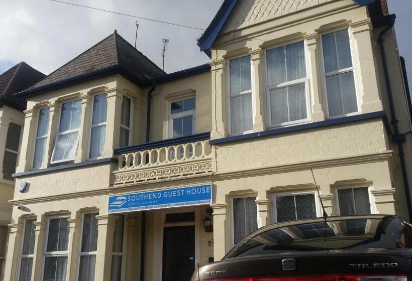 Pensão Southend Guest House   Close To Beach, Train Station & Southend Airport