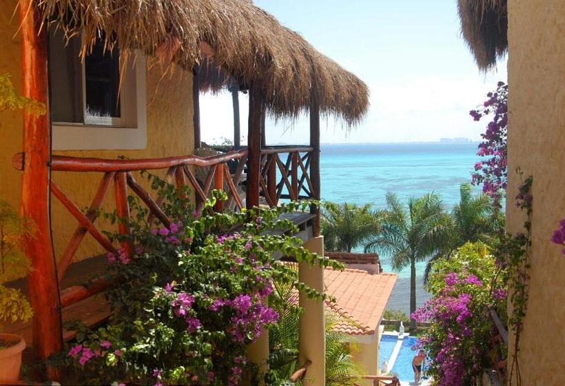 ホテル La Joya Isla Mujeres