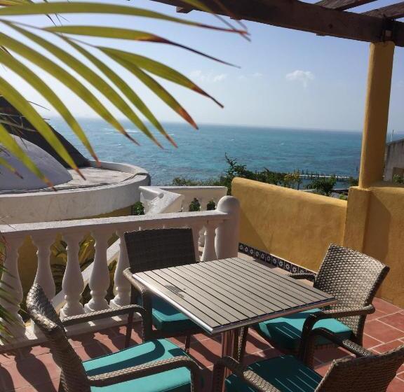 ホテル La Joya Isla Mujeres