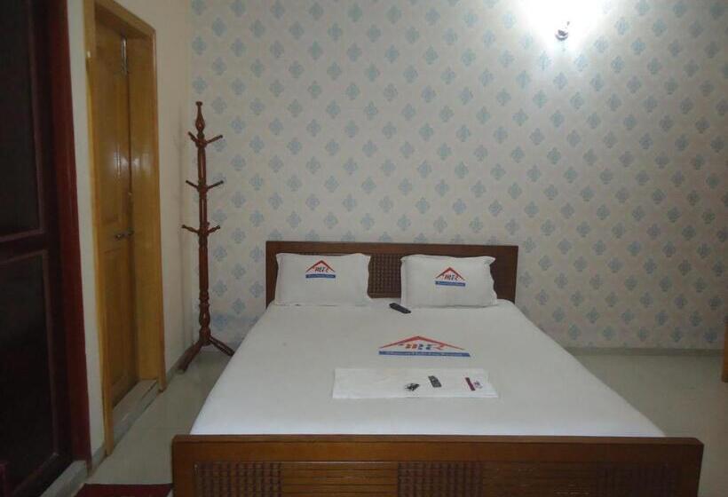 هتل Muscat Holiday Resort