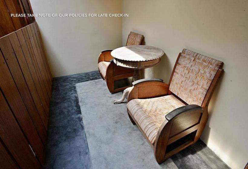 בית מלון כפרי Zen Rooms Mj Prawirotaman