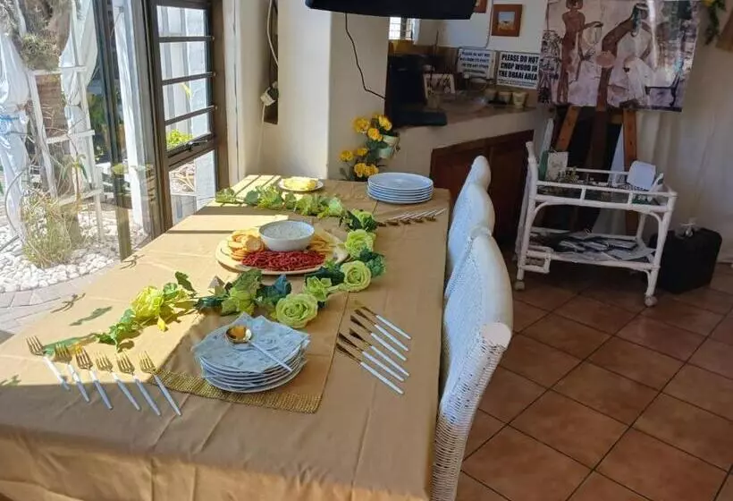 ベッドアンドブレックファースト Au Plais De Langebaan At Palm Tree Villa