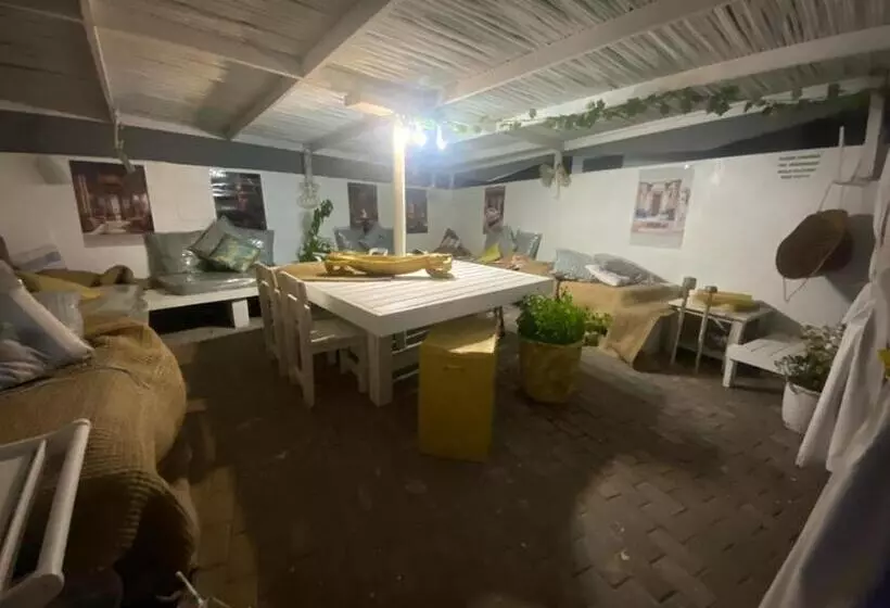 ベッドアンドブレックファースト Au Plais De Langebaan At Palm Tree Villa