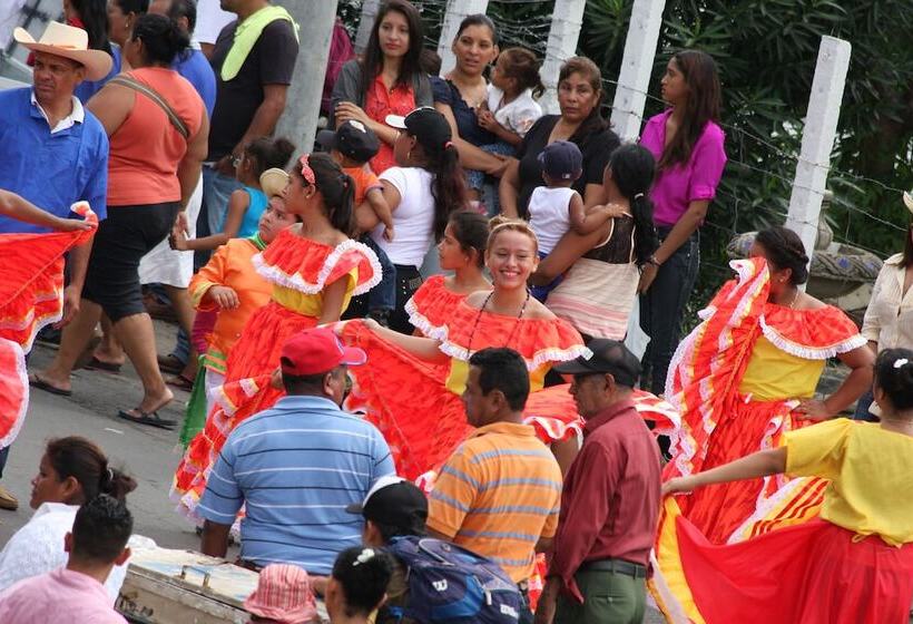 تختخواب و صبحانه El Mirador Suites