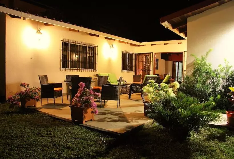 تختخواب و صبحانه El Mirador Suites