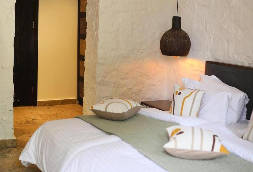 مبيت وإفطار Toon Armeni Guest House