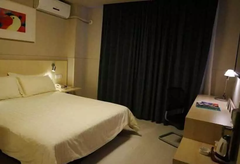 Hotelli Jinjiang Inn Foshan Zumiao Qinren Road