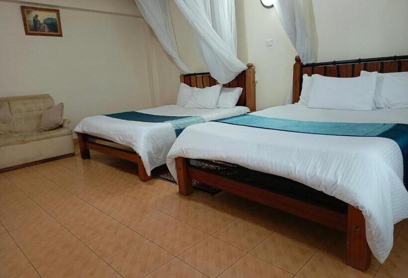 هتل Meru Paramount