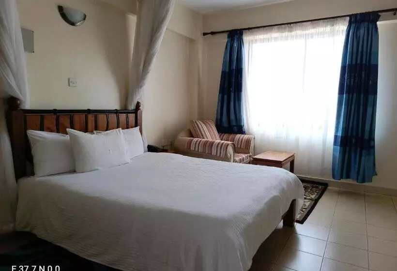 هتل Meru Paramount