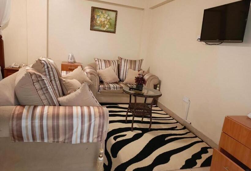 هتل Meru Paramount