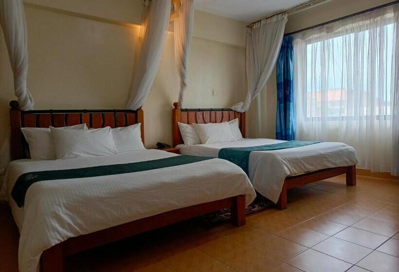 هتل Meru Paramount